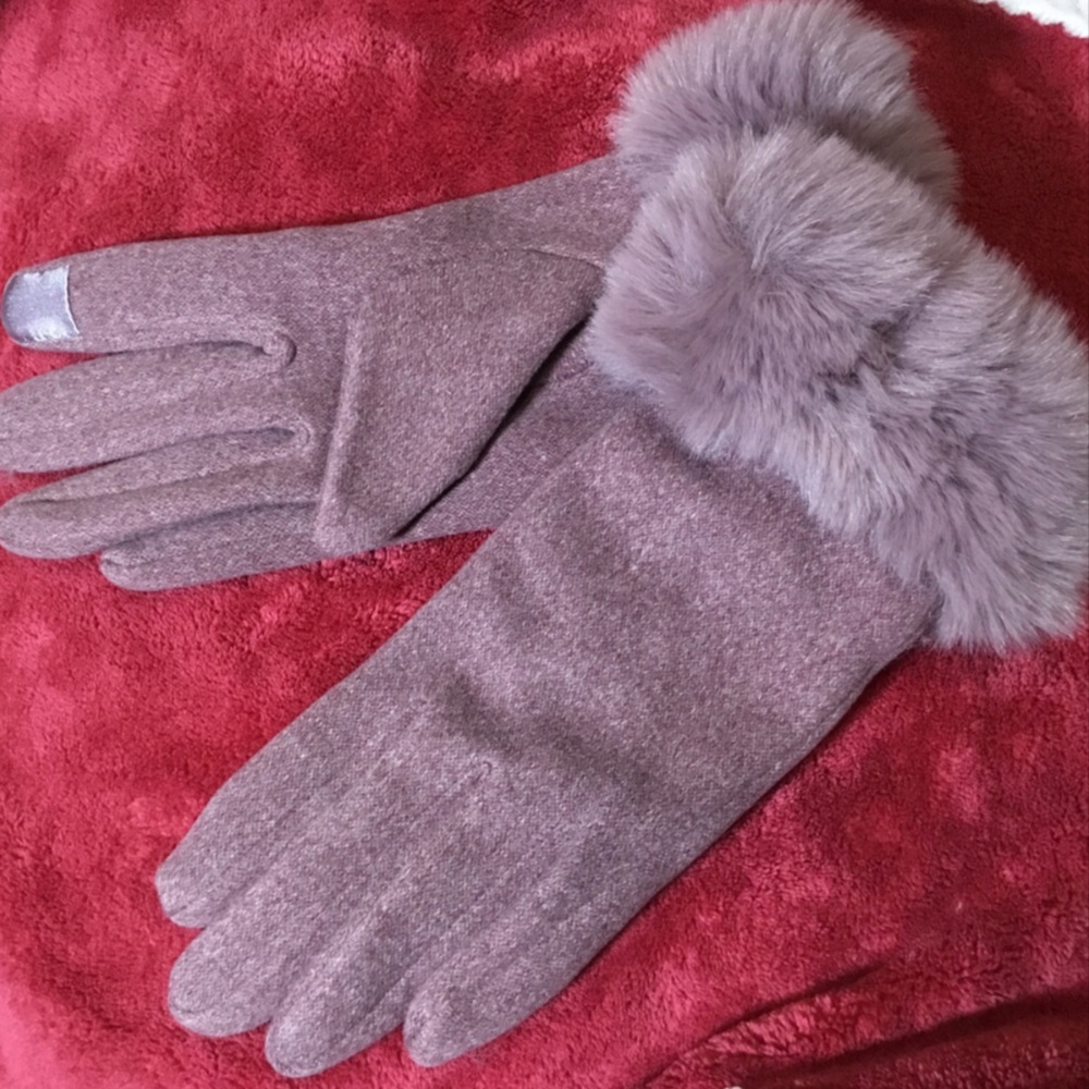 Purple Fur Cuff Touchscreen Fashion Gloves